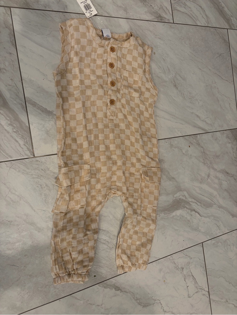 NWT 6-12 months Old Navy Beige and White Check Baby Romper